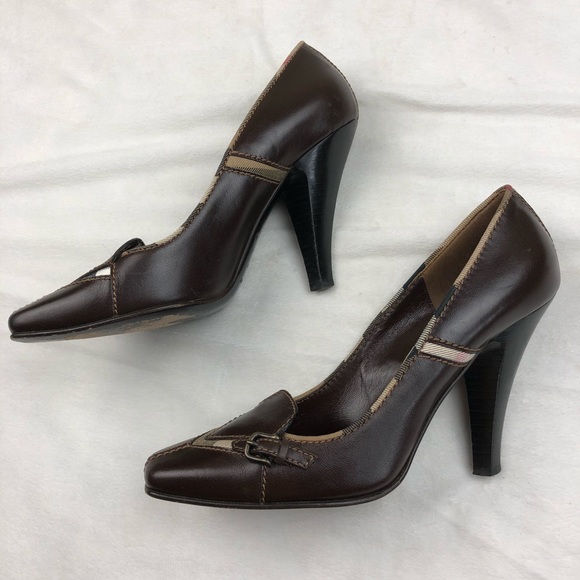 ❤️SOLD❤️ BURBERRY Leather Pumps Brown Nova Check - Picture 3 of 8